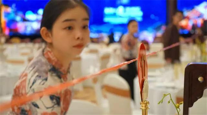 19桌号牌订位一条水平线.jpg