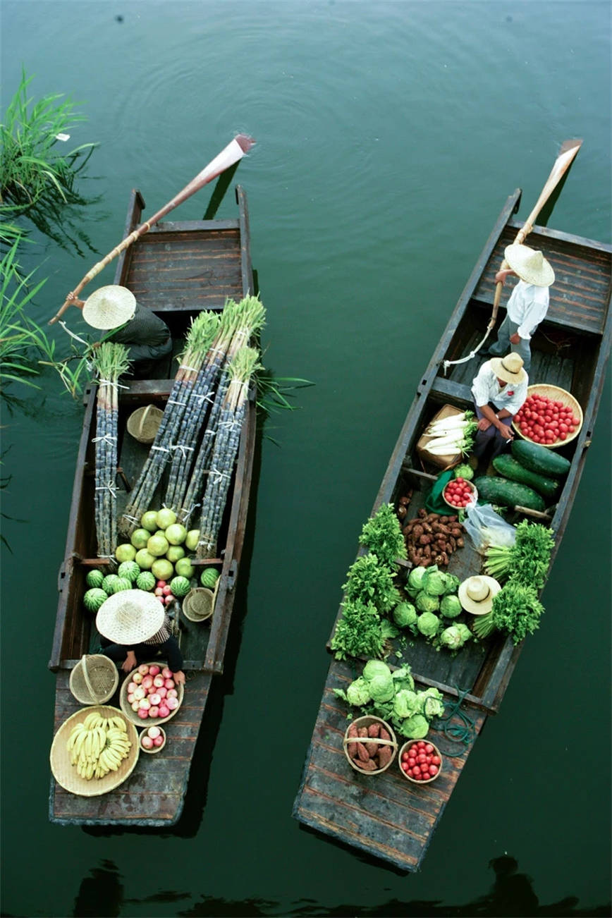 水上集市-蔬菜船.jpg