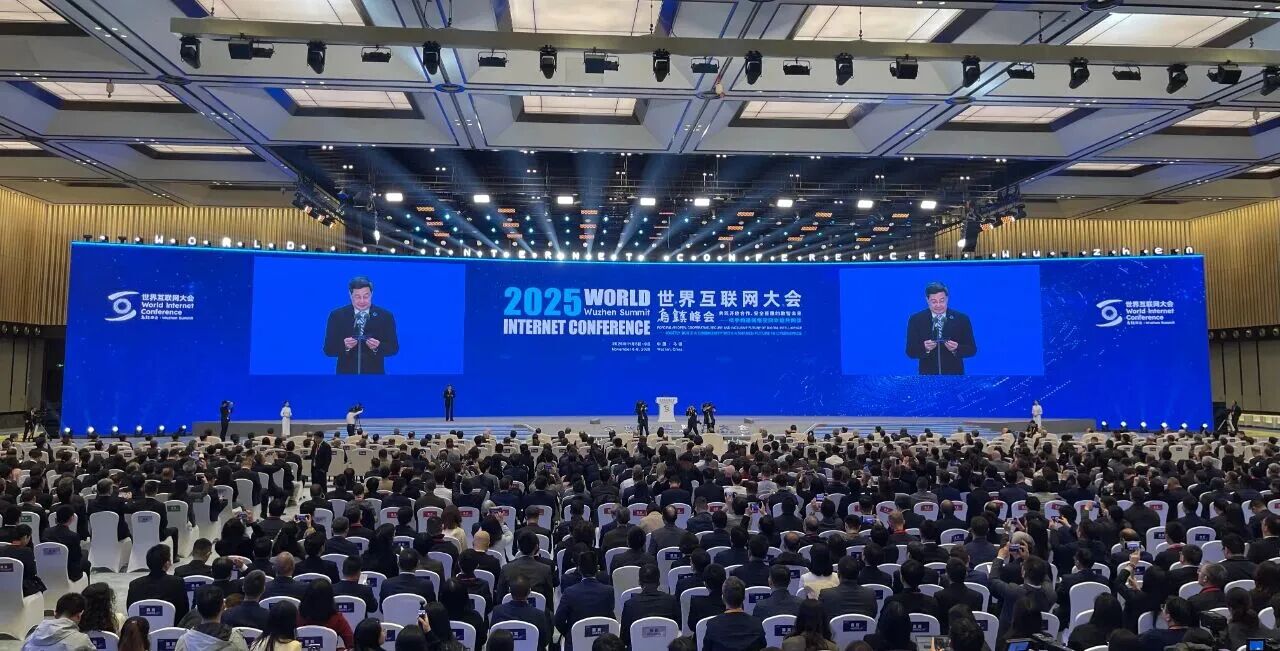 1762850356892085.jpg 67a4ad694366fc6bc395305f528ab80e.jpg