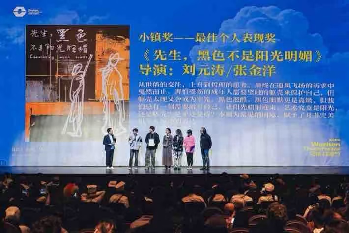 1764990595459456.jpg 217900cc6dc4d32a90a52217d533522c.jpg