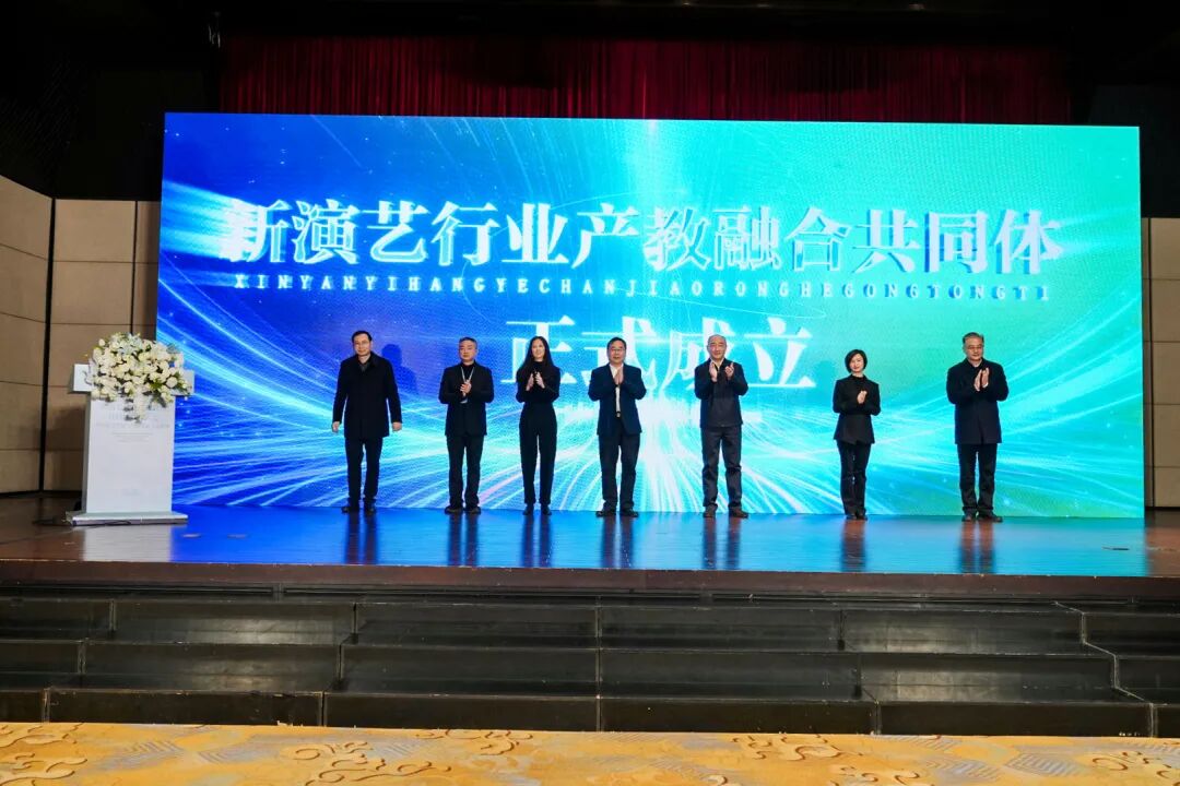 1765072285508978.jpg 2784e012c72ca80035b7640f14cc8d02.jpg